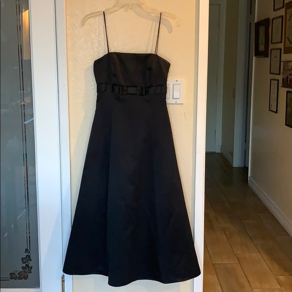 Black Dress - Picture 2 of 5